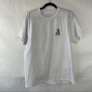Retrofit White Graphic Tee Mens Size L